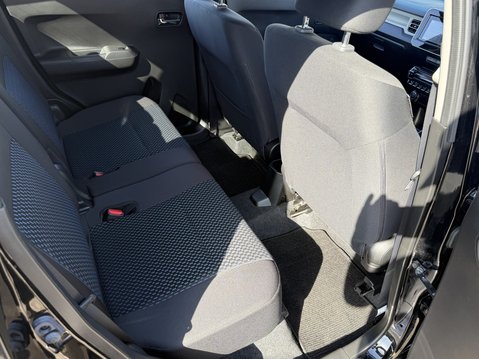 Suzuki Ignis 1.2 Dualjet 12V Hybrid SZ5 5dr 37
