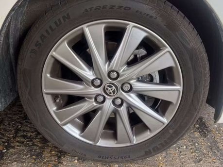 Toyota Yaris 1.5 VVT-h Icon Hatchback 5dr Petrol Hybrid E-CVT Euro 6 (s/s) (116 ps) 11