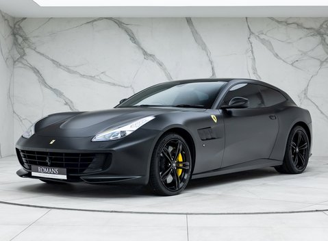 Ferrari GTC4 Lusso V12 6