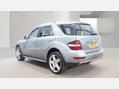 Mercedes-Benz M Class 3.0 ML300 CDI V6 BlueEfficiency Sport SUV 5dr Diesel G-Tronic 4WD Euro 5 (2 3