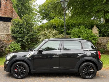 Mini Countryman COOPER D 7