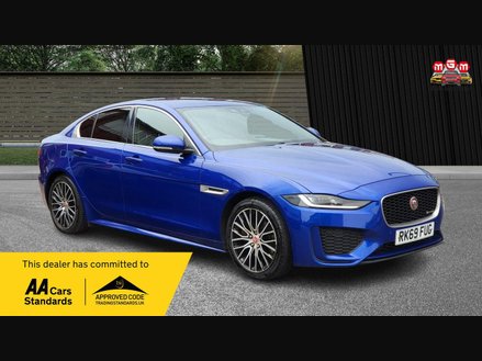 Jaguar XE R-DYNAMIC S