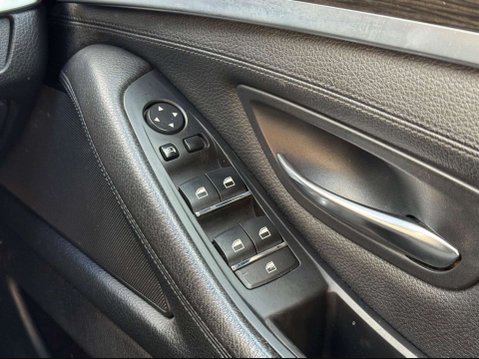 BMW 5 Series 3.0 530d M Sport Steptronic Euro 5 4dr 29