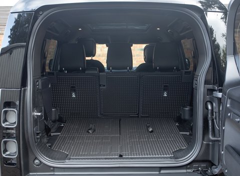 Land Rover Defender 110 X P400 40