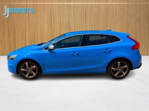 Volvo V40 1.6 D2 R-Design Hatchback 5dr Diesel Manual Euro 5 (s/s) (115 ps) 4