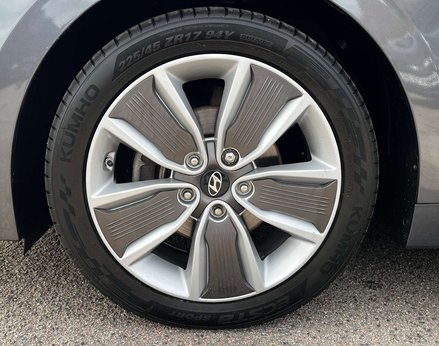 Hyundai IONIQ 1.6 IONIQ Premium SE FHEV Semi-Auto 5dr 12