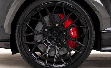 Lamborghini Urus NERO Design 8