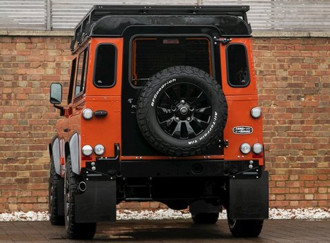 Land Rover Defender 90 Adventure 3