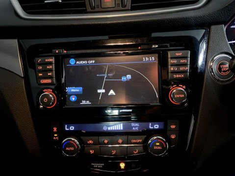 Nissan Qashqai 1.6 DIG-T N-Connecta SUV 5dr Petrol Manual Euro 6 (s/s) (163 ps) 17