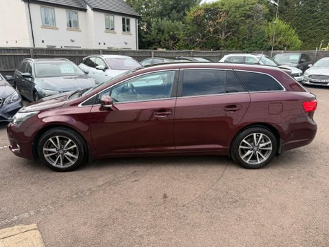Toyota Avensis 2.0 D-4D Icon Business Edition Tourer Euro 5 5dr 24