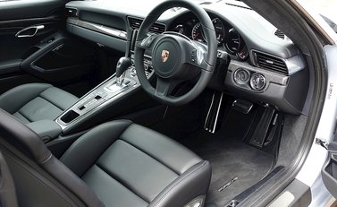 Porsche 911 (991) Turbo S 14