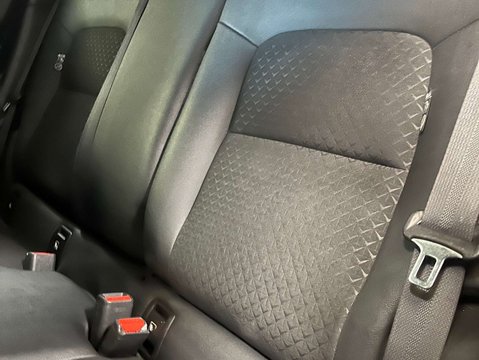 Nissan Juke 1.0 Juke N-Connecta DiG-T 5dr 28