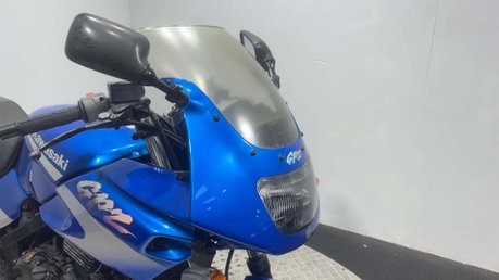 Kawasaki GPZ 2000 ONLY 20K CLEAN PROJECT BIKE SPARES OR REPAIR 500CC 19