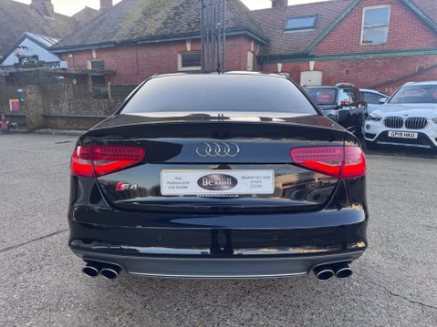 Audi A4 S4 QUATTRO 9