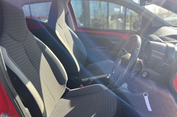 Toyota Aygo VVT-I X-TREND X-SHIFT 5 DOOR AUTO 16