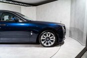 Rolls-Royce Ghost V12. STARLIGHT. H, C & M SEATS. REAR ENTERTAINMENT. HUD. A/CRUISE CONTROL 11