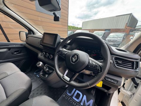 Renault Trafic 2.0 Trafic LH30 Business+ Blue dCi L2-H2 21