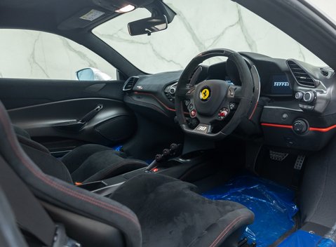 Ferrari 488 Pista Piloti 13