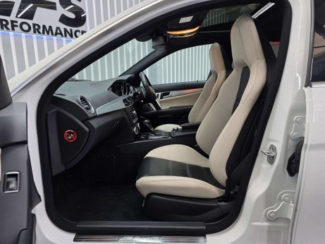 Mercedes-Benz C Class 6.3 C63 V8 AMG Saloon 4dr Petrol SpdS MCT Euro 5 (457 ps) 35