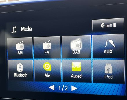 Toyota C-HR 1.8 C-HR-Dynamic HEV CVT 5dr 48