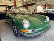 Porsche 911 T 2.2 LWB - LHD COUPE 32