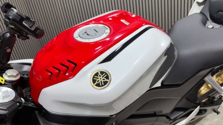 Yamaha R125 2022 MK3 SUPER SPORT 125CC 60TH ANNIVERSARY ONLY 5K 28
