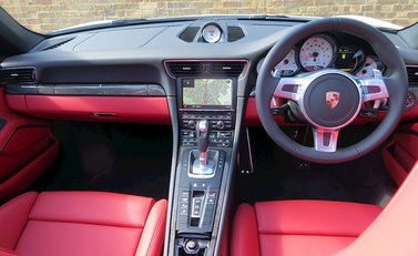 Porsche 911 (991) Turbo S Cabriolet 7