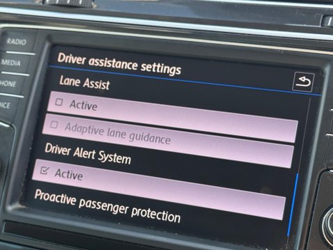 Volkswagen Tiguan 2.0 TDI BlueMotion Tech SE Navigation 4Motion Euro 6 (s/s) 5dr 25