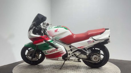 Honda VFR 1991 SPARES OR REPAIR NON RUNNING PROJECT BIKE 750CC CLASSIC 4