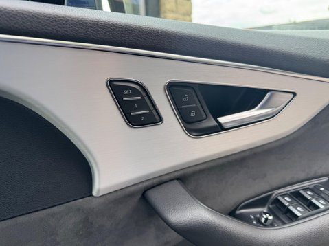 Audi Q7 TDI QUATTRO S LINE MHEV 30