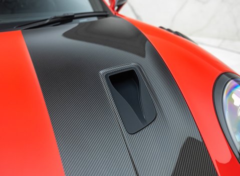 Porsche 911 GT2 RS Weissach (991) 41