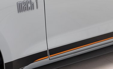 Ford Mustang Mach 1 25