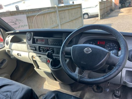 Nissan Interstar SE 2.5 DCI 100 SWB LOW ROOF 10