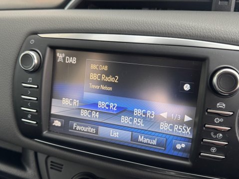 Toyota Yaris 1.5 VVT-h Icon E-CVT Euro 6 (s/s) 5dr 10