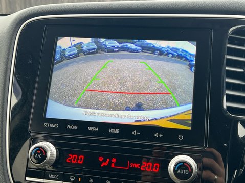 Mitsubishi Outlander PHEV DESIGN 20