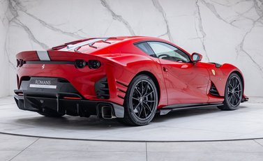 Ferrari 812 Competizione 3