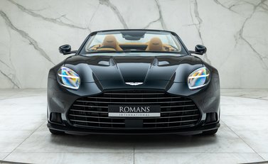 Aston Martin Vanquish Volante 7