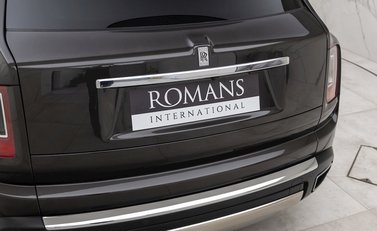 Rolls-Royce Cullinan 27