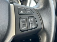 Suzuki Vitara SZ5 MHEV 32