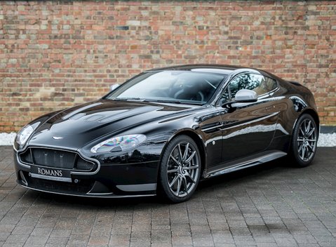 Aston Martin V12 Vantage S 6