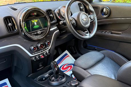 Mini Countryman COOPER SD ALL4 20