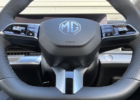 MG MGS9 1.5 T-GDI PHEV PREMIUM 26