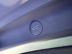 Tesla Model Y (Dual Motor) Long Range SUV 5dr Electric Auto 4WDE (384 bhp) 24