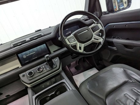 Land Rover Defender 2.0 Defender S D Auto 4WD 5dr 46