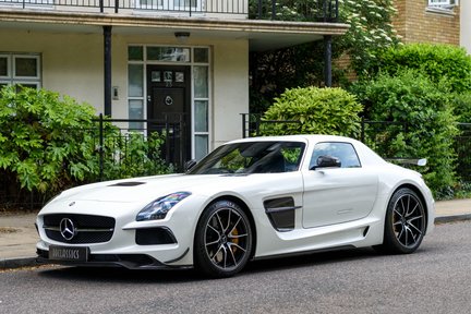 Mercedes-Benz SLS Black Series 1