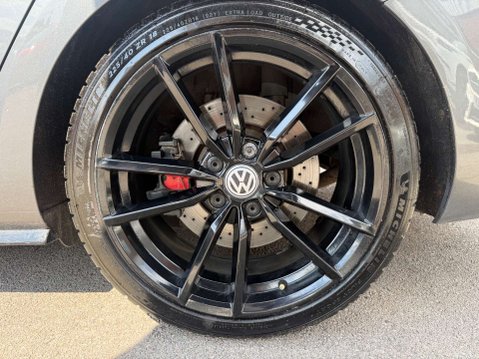 Volkswagen Golf 2.0 Golf R TSi Semi-Auto 4WD 5dr 43