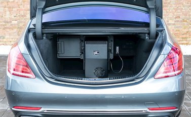 Mercedes-Benz M Class S600 21