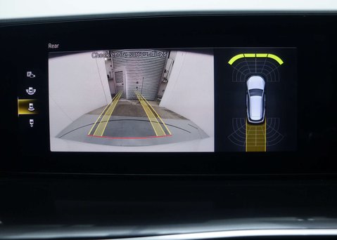 Mercedes-Benz EQC EQC 400 80kWh AMG Line (Premium) SUV 5dr Electric Auto 4MATIC (408 ps) 32