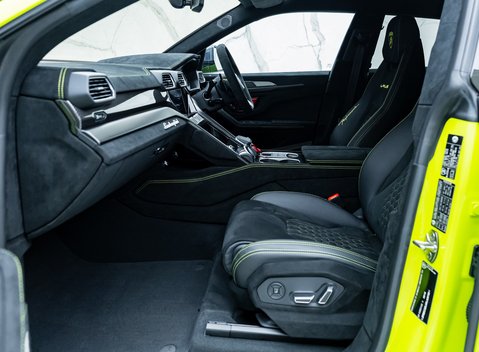 Lamborghini Urus PERFORMANTE 20