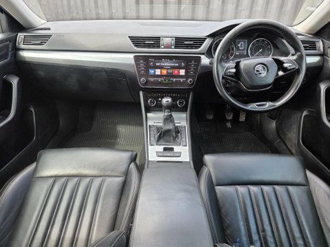 Skoda Superb 1.5 TSI ACT SE Technology Euro 6 (s/s) 5dr 9